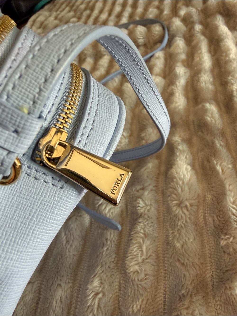 FURLA Crossbody Purse BNWOT - Picture 8 of 8